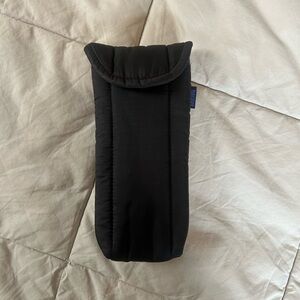 BAGGU black puffy glasses sleeve